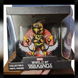Marvel Black Panther: Wakanda Forever Artist Series Vinyl Figure NIB